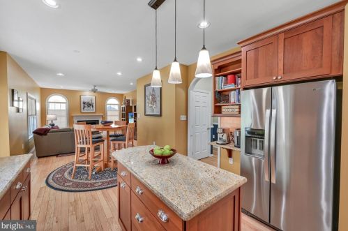 103 Flannery Dr, Norristown PA 19403-2876 exterior