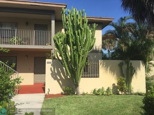 3122 20th Ter, Delray Beach, FL 33445-7302
