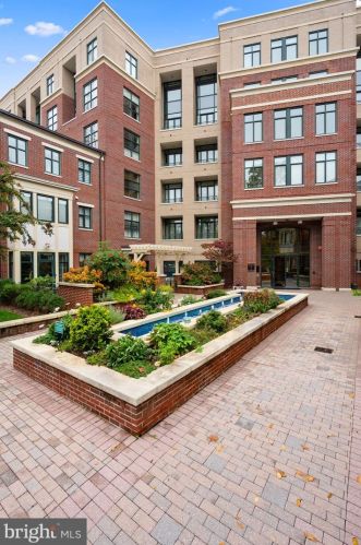 4750 41st St, Washington DC 20016-1700 exterior