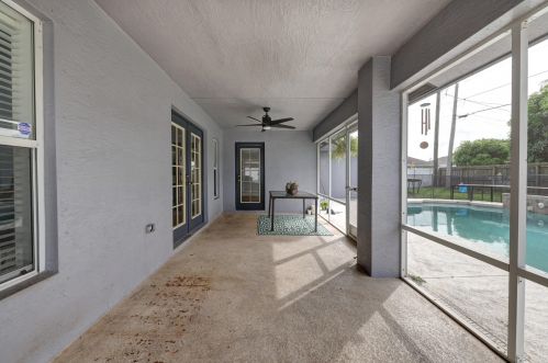 912 Paar Dr, Fort Pierce FL  34953-5623 exterior