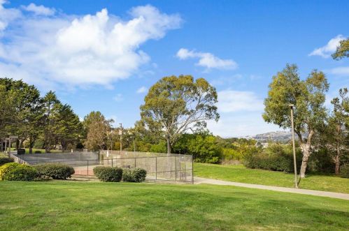 1 Appian Way, South San Francisco CA  94080-5554 exterior