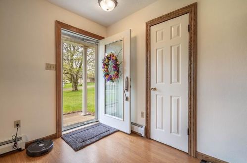 113 Grange Rd, Beaver Falls, PA 15010-9634