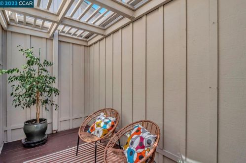 2145 Myrtle Beach Ln, Danville CA  94526-6213 exterior