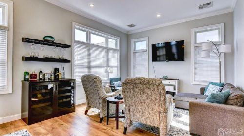 5 Fort Ave, Pelican Island NJ  08751-1512 exterior