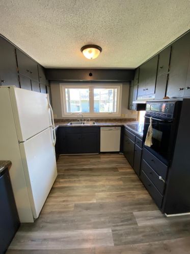 105 Koronis Ct, Paynesville, MN 56362-1807