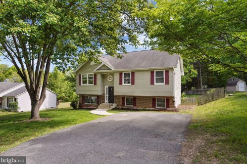 7309 Drew Ln, Fredericksburg VA  22407-6667 exterior