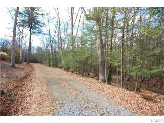 46 California Rd, Warwick, NY 10990-3821