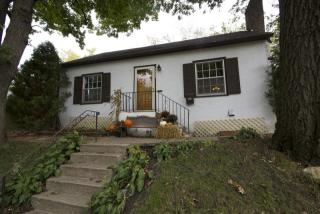 3423 Buchanan St, Minneapolis, MN 55418-1404