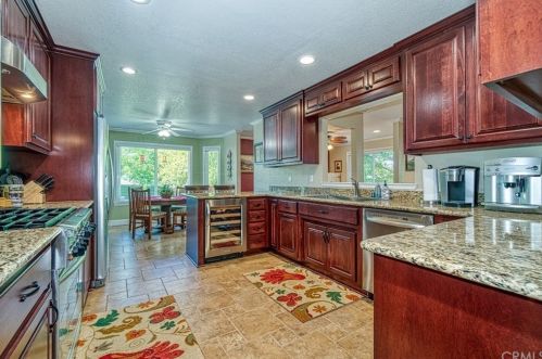 19780 Honey Hill Dr, Middletown CA  95467-8380 exterior