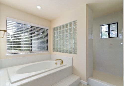 2121 Campton Cir, Rancho Cordova CA  95670-8348 exterior