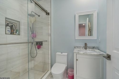 7 Flagstone Hill Rd, Wantage NJ  07461-2236 exterior