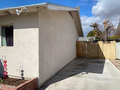4426 Rose Ln, Glendale, AZ 85301-4831