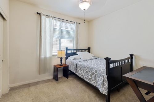 2073 Wyndham Way, Lodi CA  95242-4807 exterior
