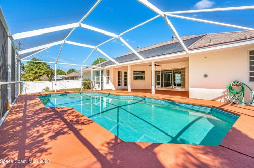 1026 Blossom Dr, Sebastian FL  32958-5110 exterior