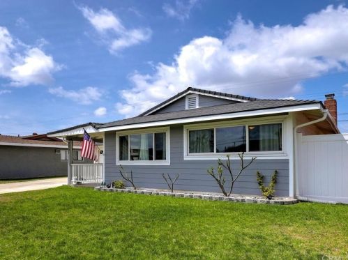 8051 San Hacienda Cir, Buena Park, CA 90620-2937