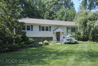 525 Hillside Ave, Allendale, NJ 07401-1122