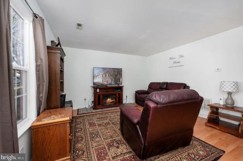 9940 Matti Hill Ct, Fredericksburg VA  22408-9222 exterior