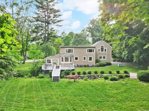 47 Old Mill Rd, Chappaqua, NY 10514-3514