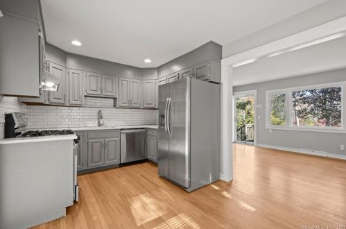 19 Sylvan Dr, Ridgefield, CT 06877-2215