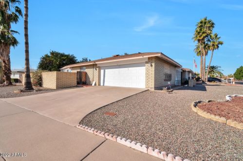 618 65th Way, Mesa, AZ 85205-6805