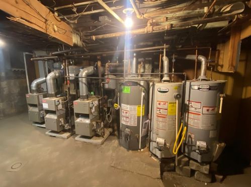 2194 Pauline Ave, Pittsburgh PA  15216-3517 exterior