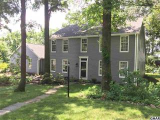 215 Dogwood Dr, Swatara, PA 17033-2618