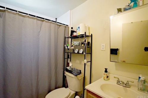 5101 Lindsey Ave, Pico Rivera CA  90660-2732 exterior