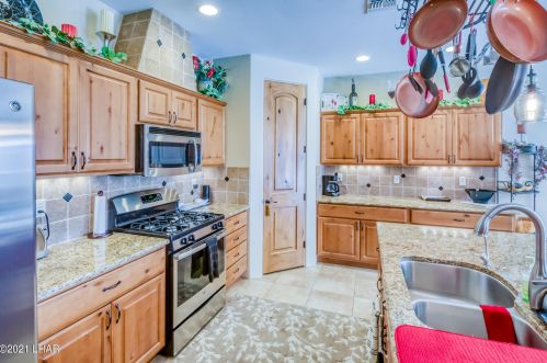 1736 Chestnut Blvd, Lake Havasu City AZ  86404-8409 exterior