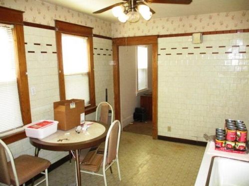 1618 59, Milwaukee WI 53214-5126 exterior