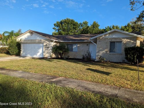 2580 Ravenswood Dr, Titusville, FL 32780-4539