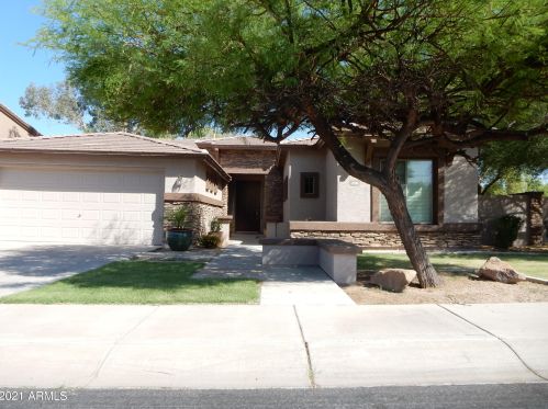 4740 Peach Tree Dr, Chandler, AZ 85249-7361