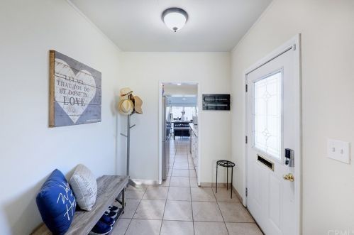 13651 Jetmore Ave, Paramount CA  90723-2314 exterior