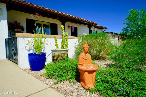 718 La Huerta, Green Valley, AZ 85614-2231