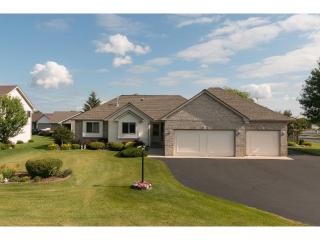 5430 128th St, Lino Lakes, MN 55038-8489