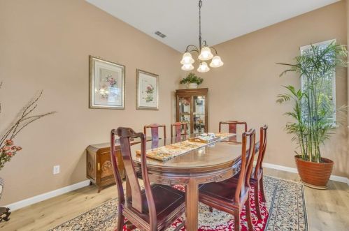 1929 Bastona Dr, Elk Grove CA 95758-7104 exterior