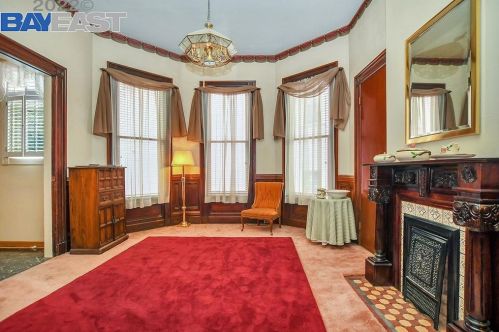 1231 Adeline St, Oakland CA 94607-2810 exterior