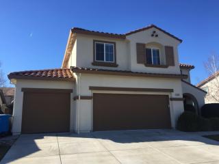 1875 Folsom Fair Cir, Liberty Farms, CA 95620-4808