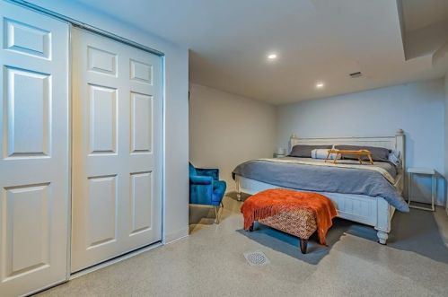 402 Homewood Ave, Trafford PA  15085-1523 exterior