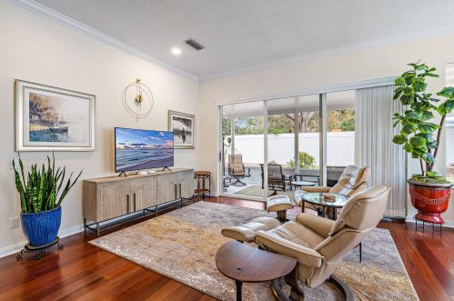 100 Hampton Dr, Jupiter FL  33458-8101 exterior