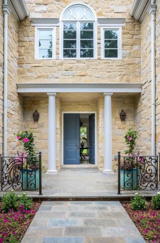 4 South Ln, Englewood, CO 80113-7023