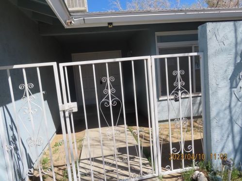 618 Coso Ave, Ridgecrest, CA 93555-3602