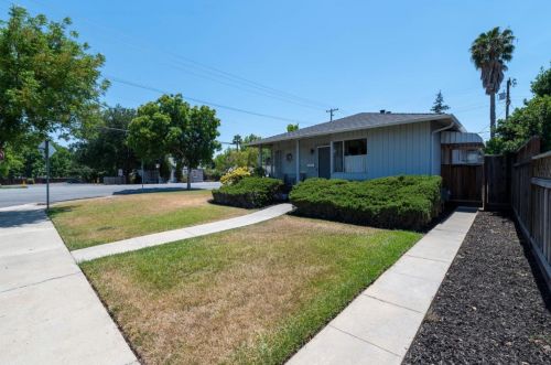 381 Leigh Ave, Campbell, CA 95008-0806