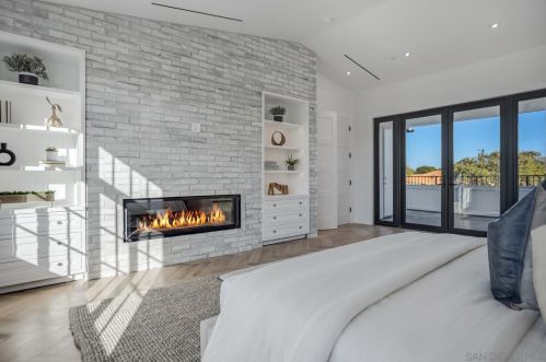 710 Cabrillo Ave, San Diego CA  92118-2030 exterior