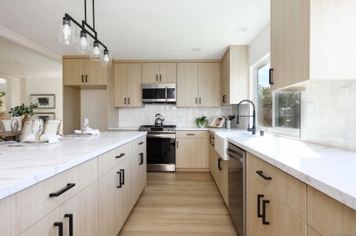 10646 Kemerton Rd, San Diego, CA 92126-5952