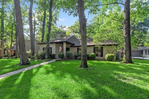 3523 Tree Ln, Humble, TX 77339-2639