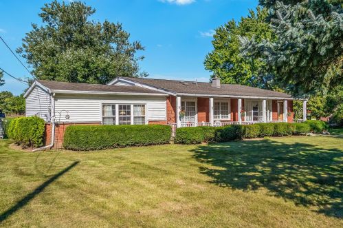 1011 Forest Hill Dr, Marion, OH 43302-6525