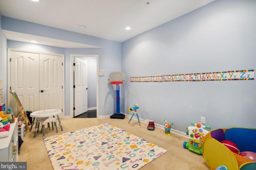 4401 Burkes Promise Dr, Bowie MD  20720-4698 exterior