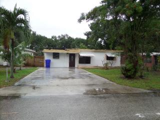 6329 Arthur St, Hollywood FL  33024-5909 exterior