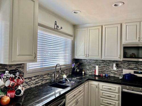 5438 Coke Ave, Lakewood CA  90712-1626 exterior