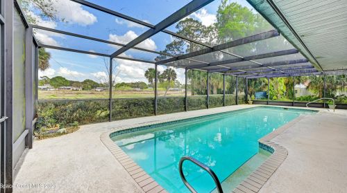 1991 London Town Ln, Titusville, FL 32796-1037